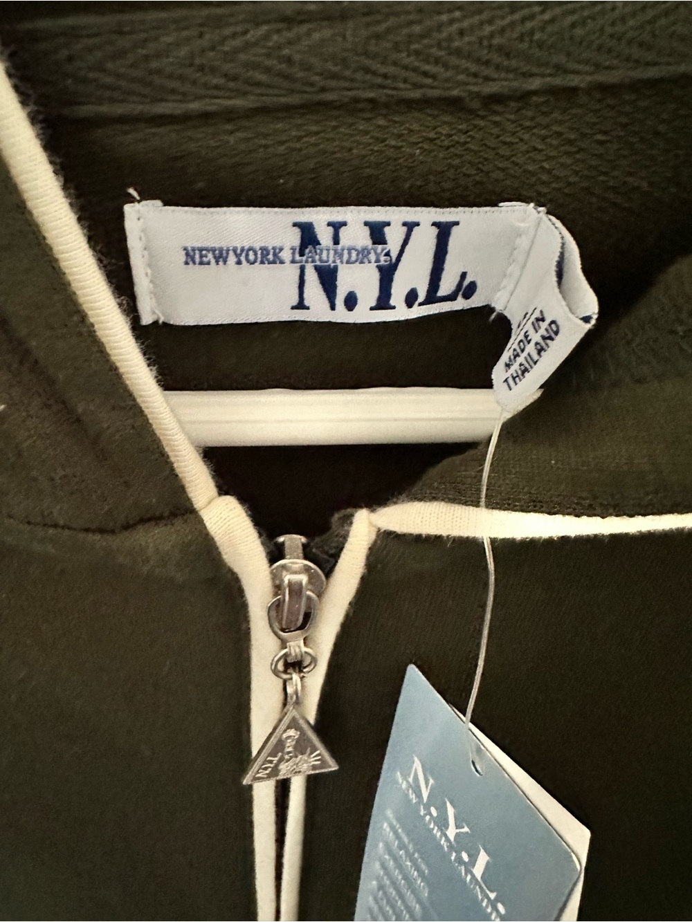 New York Laundry Men's Olive Green Zip Sweater with White Trim